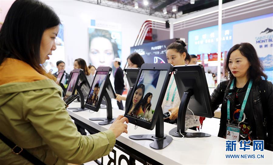 (新華全媒頭條·圖文互動(dòng))(7)從進(jìn)博會(huì)到“雙11” 超級(jí)訂單背后蘊(yùn)藏中國(guó)動(dòng)能